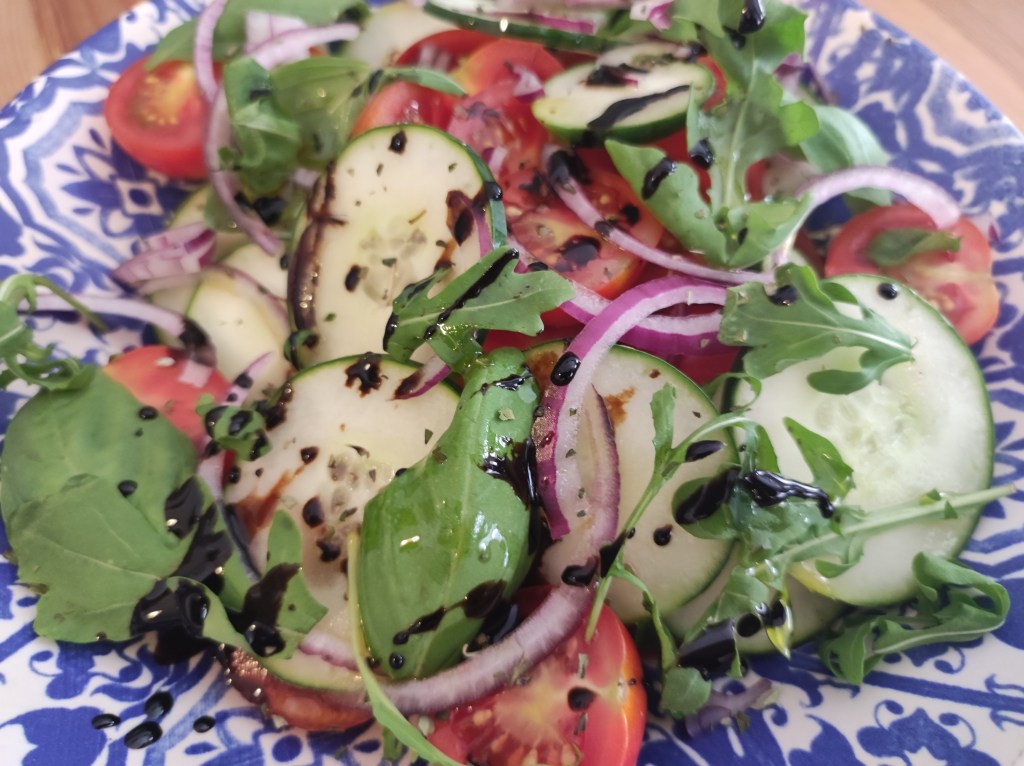 ensalada fresca y saludable